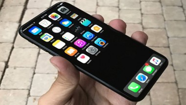 Lộ bản thiết kế iPhone 8 tại nhà máy Foxconn